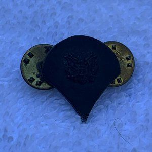 E4 Specialist Black Army Lapel / Hat Pin